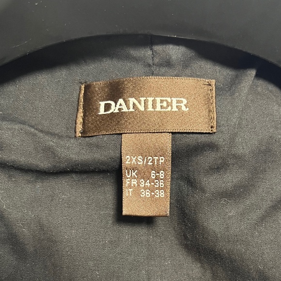 Danier Leather Bomber Jacket - Picture 3 of 4